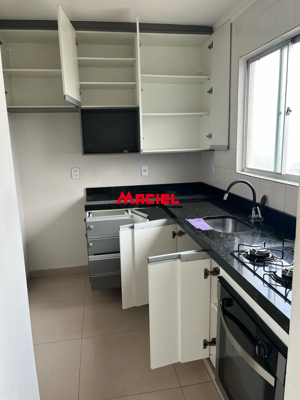 Alugar Apartamento / Padr&atilde;o em S&atilde;o Jos&eacute; dos Campos R$ 2.000,00 - Foto 6