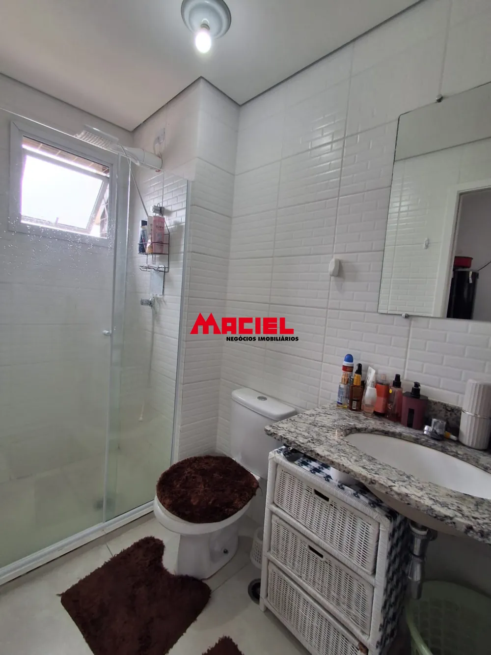 Alugar Apartamento / Padr&atilde;o em S&atilde;o Jos&eacute; dos Campos R$ 1.900,00 - Foto 7