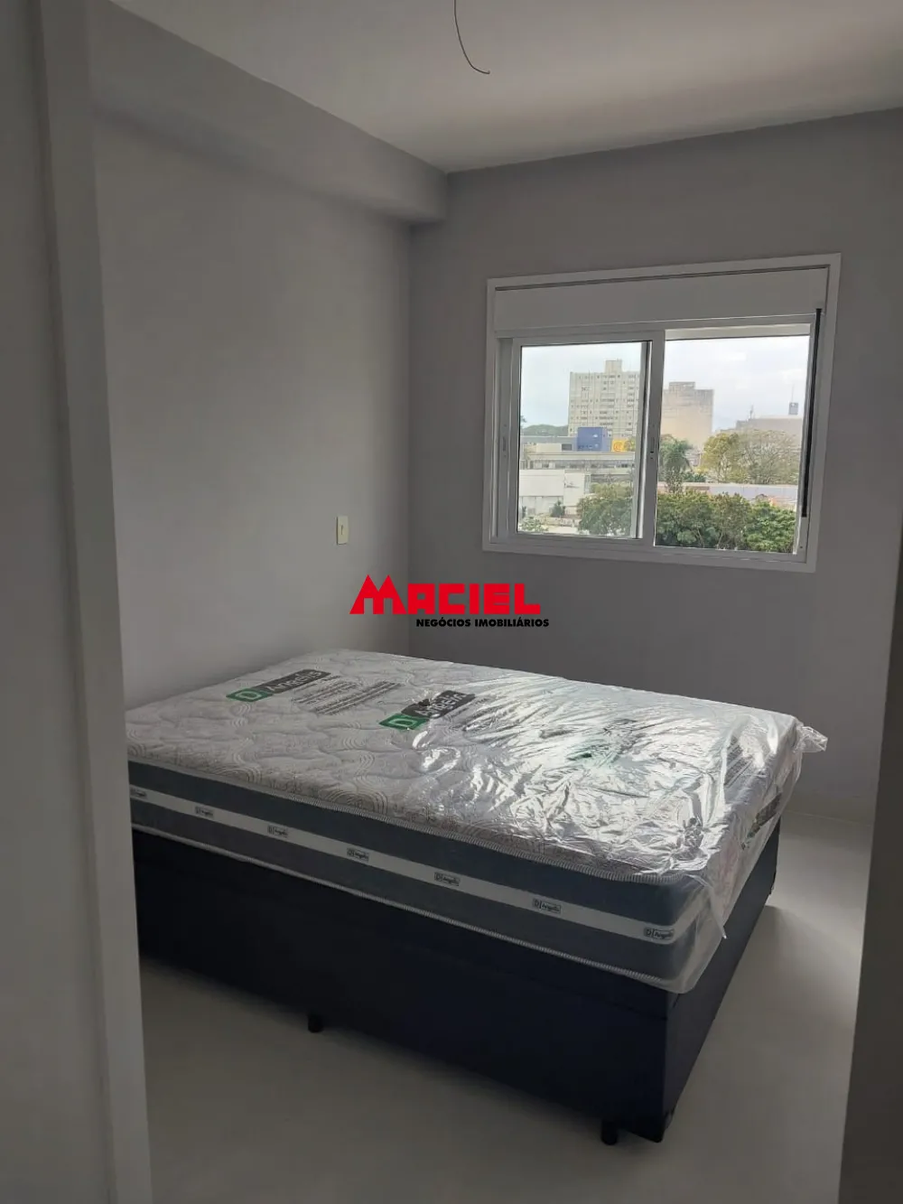 Alugar Apartamento / Padr&atilde;o em S&atilde;o Jos&eacute; dos Campos R$ 2.400,00 - Foto 1