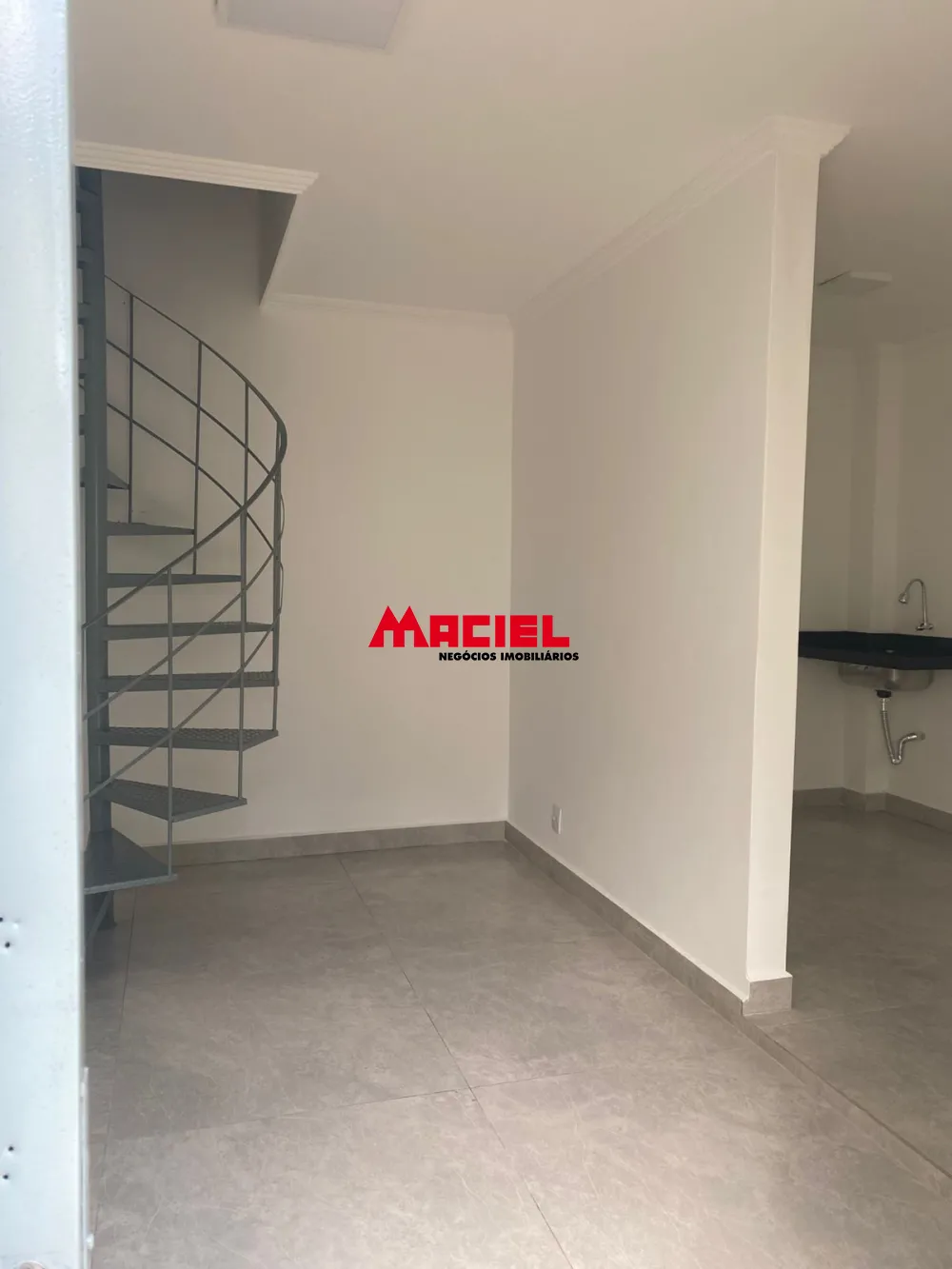 Alugar Comercial / Ponto Comercial em S&atilde;o Jos&eacute; dos Campos R$ 3.200,00 - Foto 9