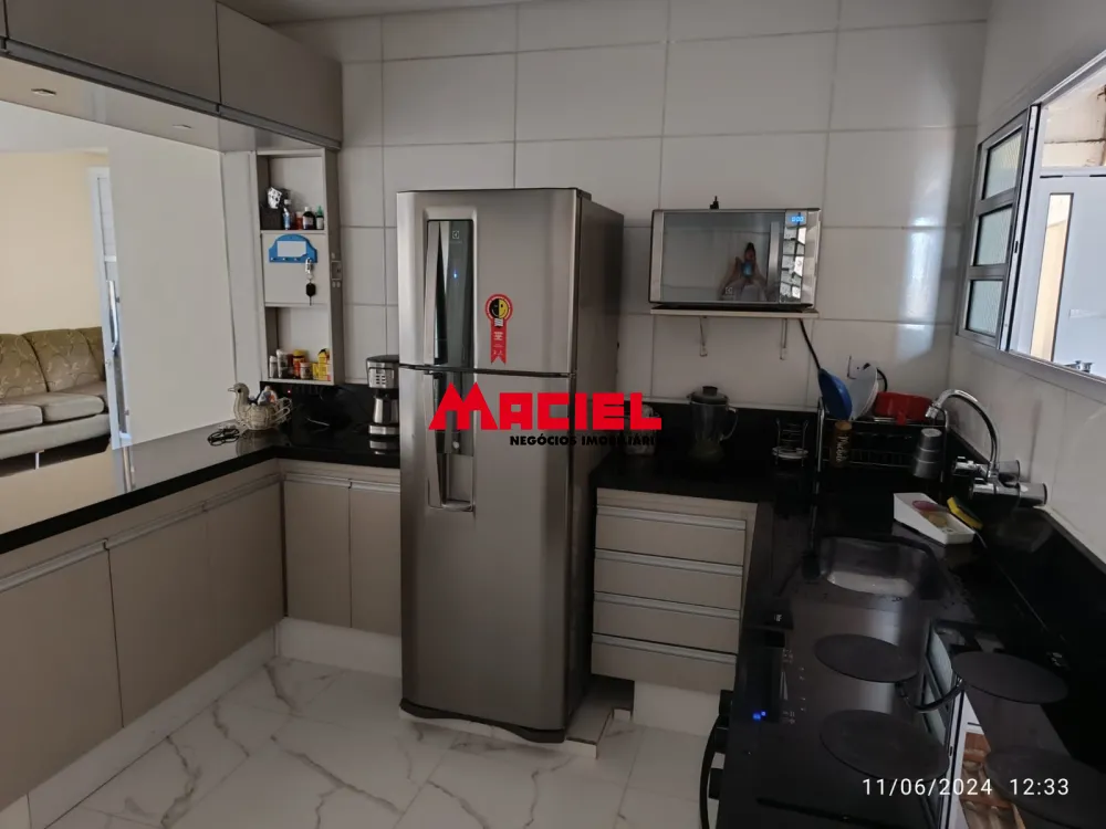 Comprar Casa / Padr&atilde;o em S&atilde;o Jos&eacute; dos Campos R$ 590.000,00 - Foto 2