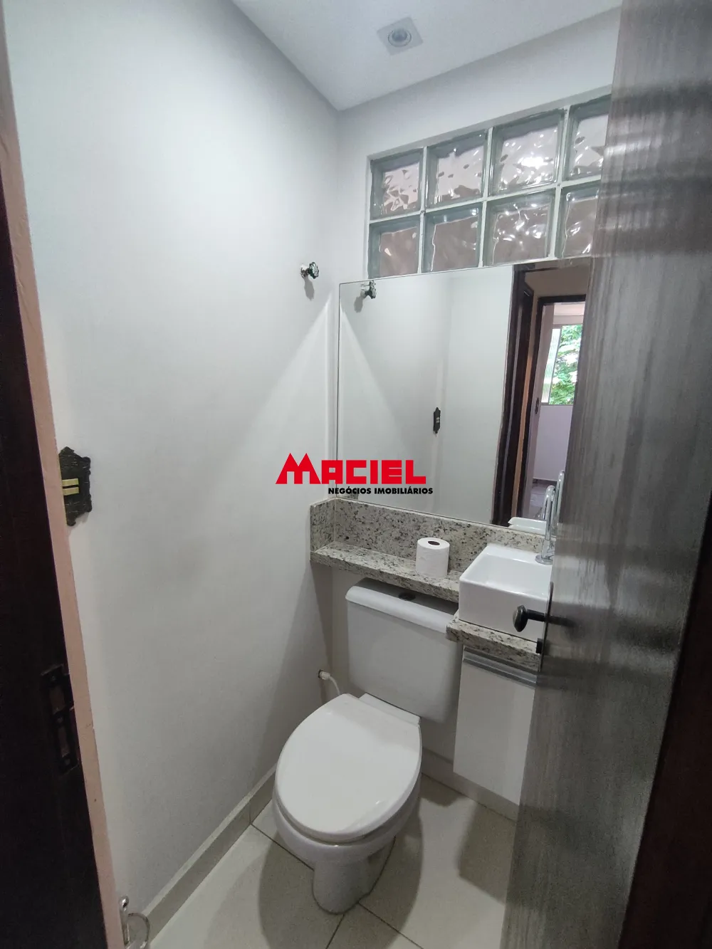 Comprar Apartamento / Padr&atilde;o em S&atilde;o Jos&eacute; dos Campos R$ 330.000,00 - Foto 13