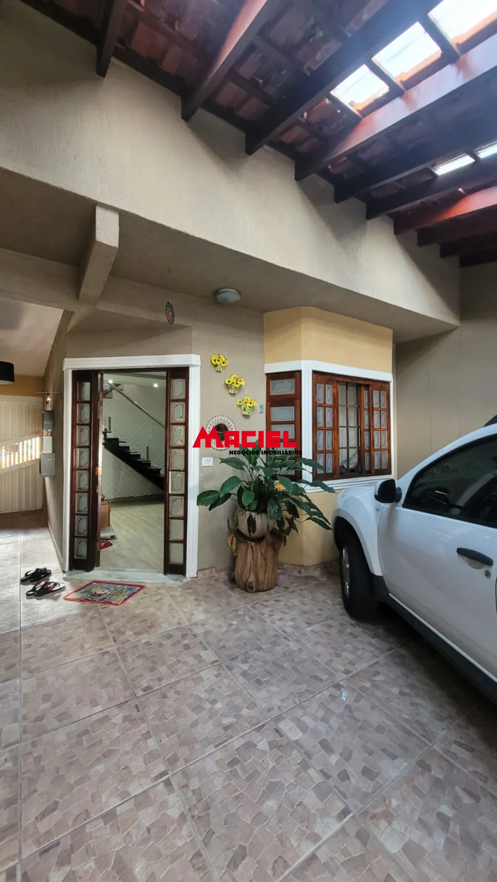 Alugar Casa / Sobrado em S&atilde;o Jos&eacute; dos Campos R$ 4.500,00 - Foto 1