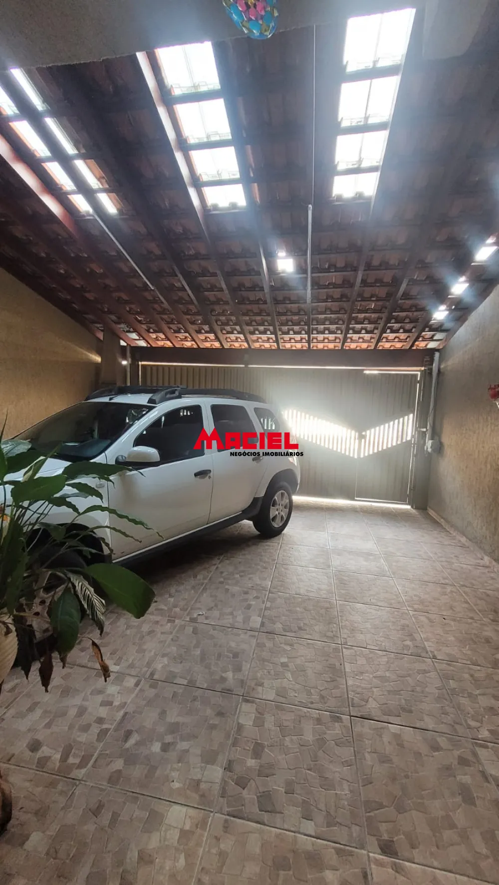 Alugar Casa / Sobrado em S&atilde;o Jos&eacute; dos Campos R$ 4.500,00 - Foto 2