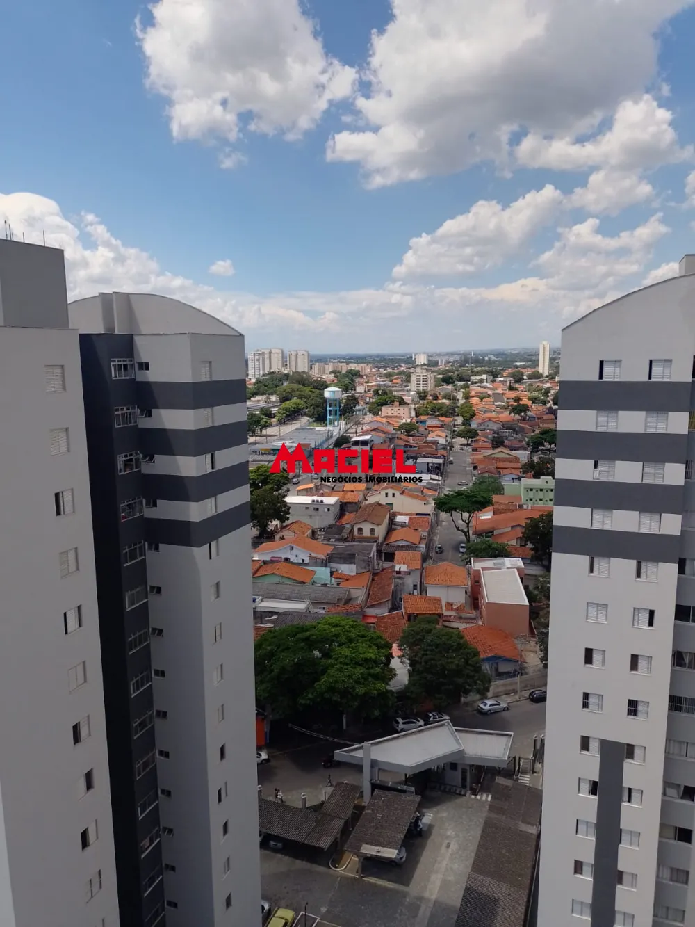 Comprar Apartamento / Padr&atilde;o em S&atilde;o Jos&eacute; dos Campos R$ 450.000,00 - Foto 4