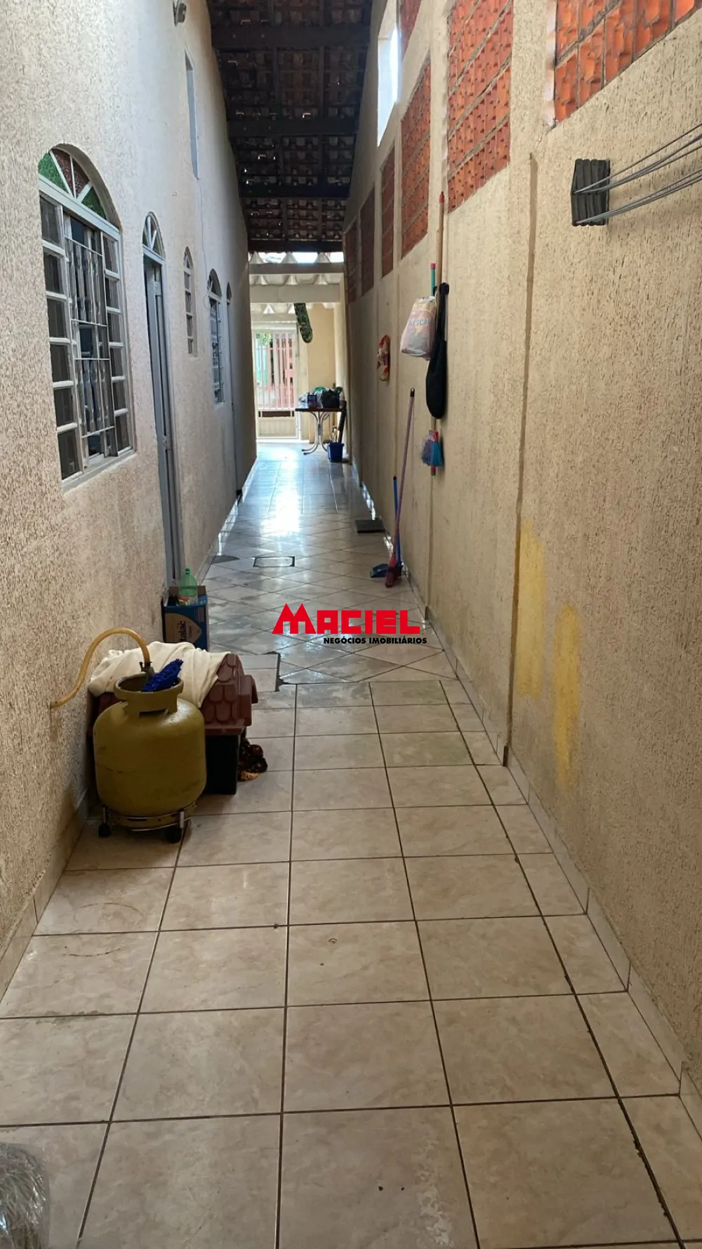 Comprar Casa / Padr&atilde;o em S&atilde;o Jos&eacute; dos Campos R$ 350.000,00 - Foto 2