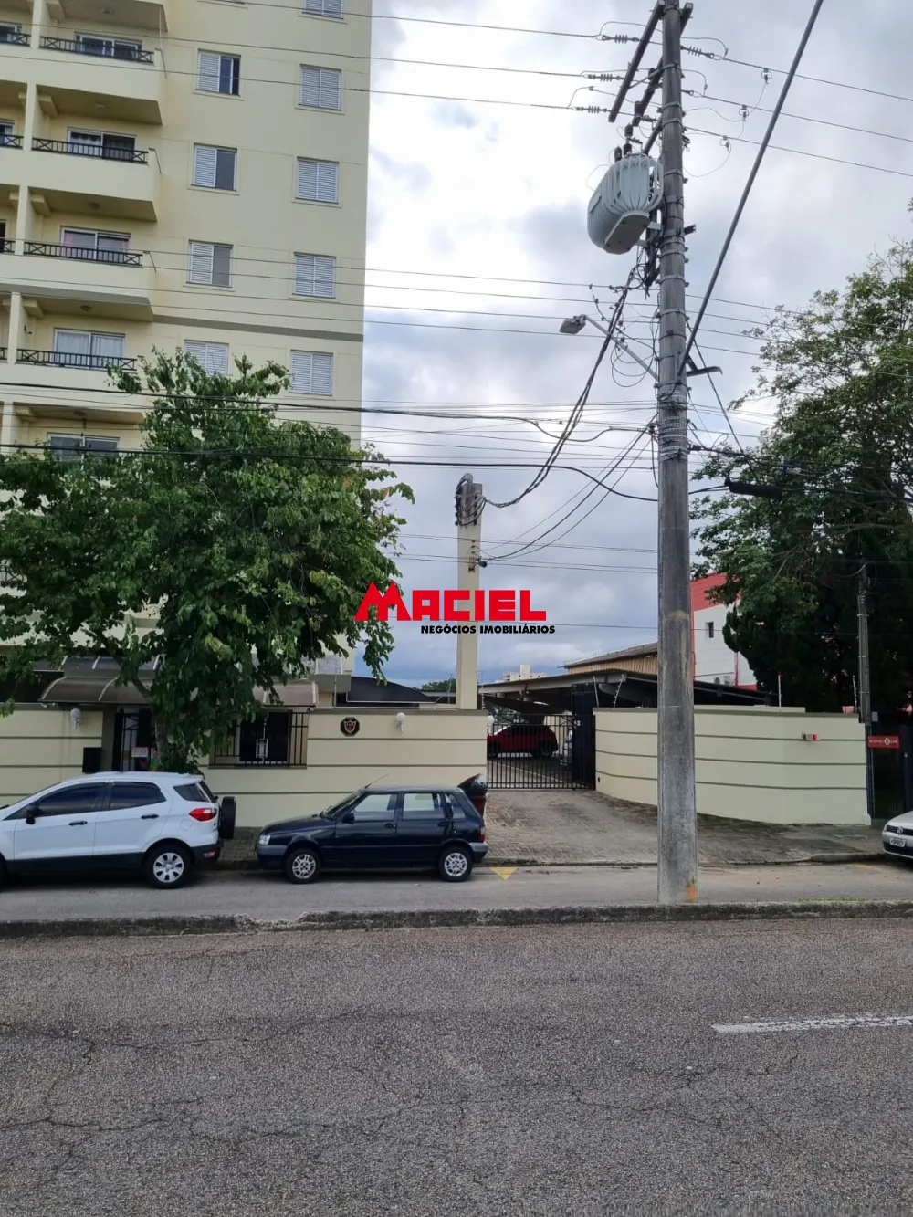 Alugar Apartamento / Padr&atilde;o em S&atilde;o Jos&eacute; dos Campos R$ 2.500,00 - Foto 3