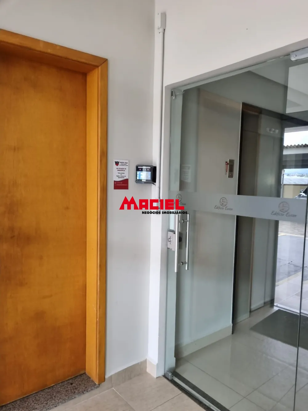 Alugar Apartamento / Padr&atilde;o em S&atilde;o Jos&eacute; dos Campos R$ 2.500,00 - Foto 4