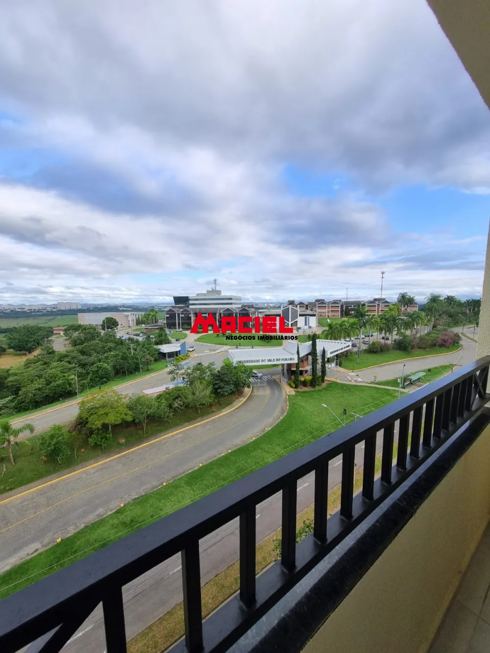 Alugar Apartamento / Padr&atilde;o em S&atilde;o Jos&eacute; dos Campos R$ 2.500,00 - Foto 35