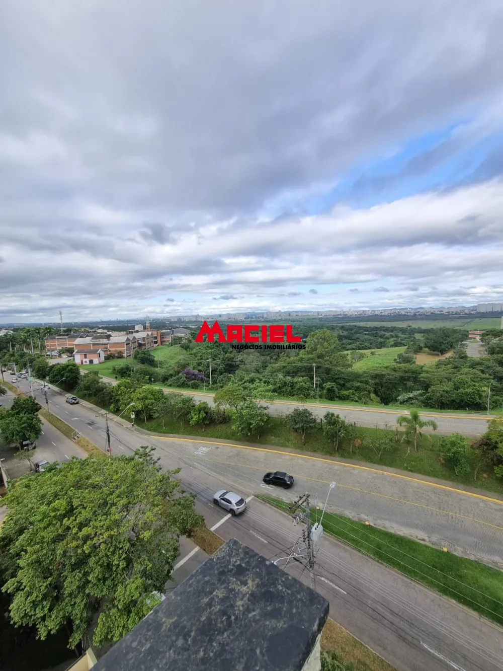 Alugar Apartamento / Padr&atilde;o em S&atilde;o Jos&eacute; dos Campos R$ 2.500,00 - Foto 41