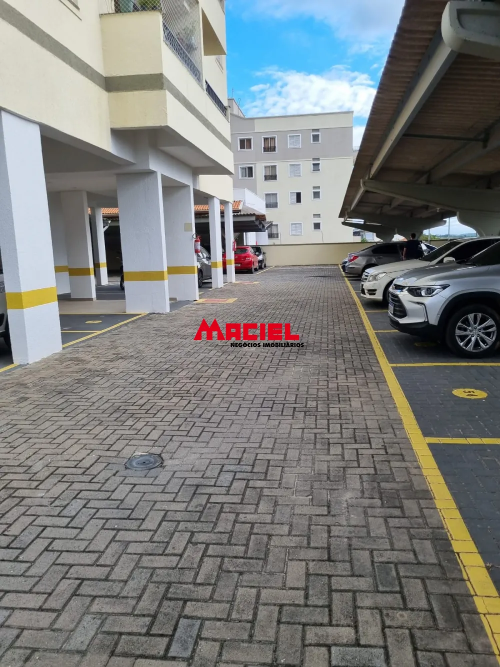 Alugar Apartamento / Padr&atilde;o em S&atilde;o Jos&eacute; dos Campos R$ 2.500,00 - Foto 43