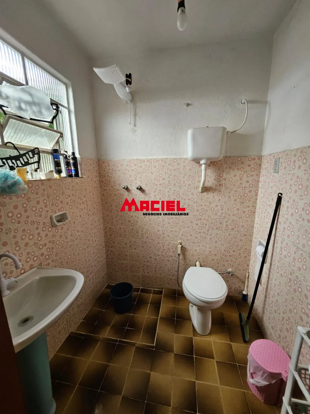 Comprar Casa / Padr&atilde;o em S&atilde;o Jos&eacute; dos Campos R$ 450.000,00 - Foto 19