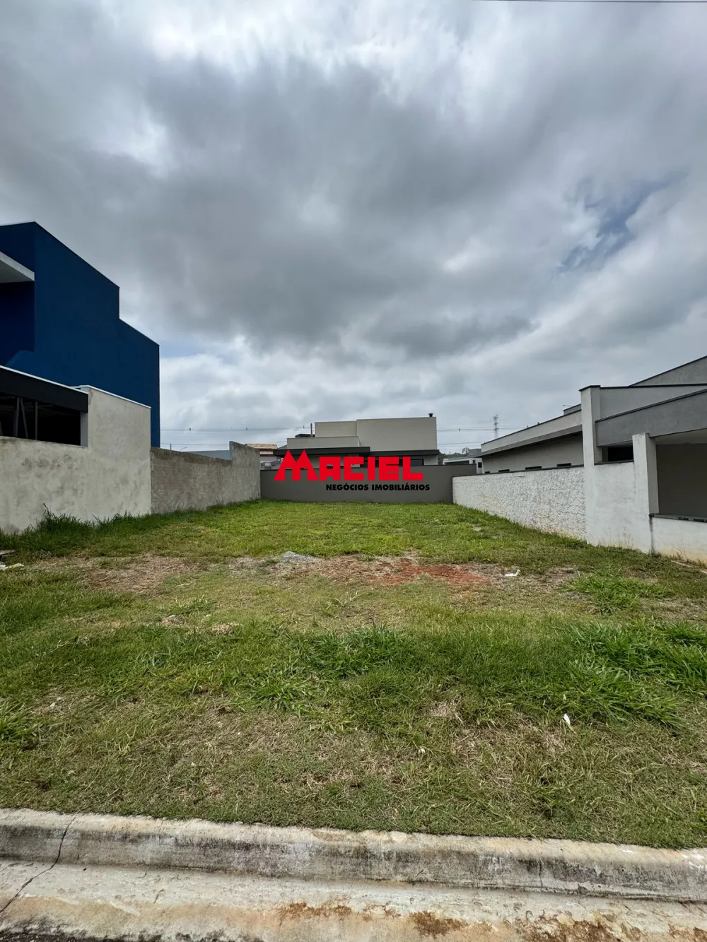 Comprar Terreno / Condom&iacute;nio em S&atilde;o Jos&eacute; dos Campos R$ 450.000,00 - Foto 1