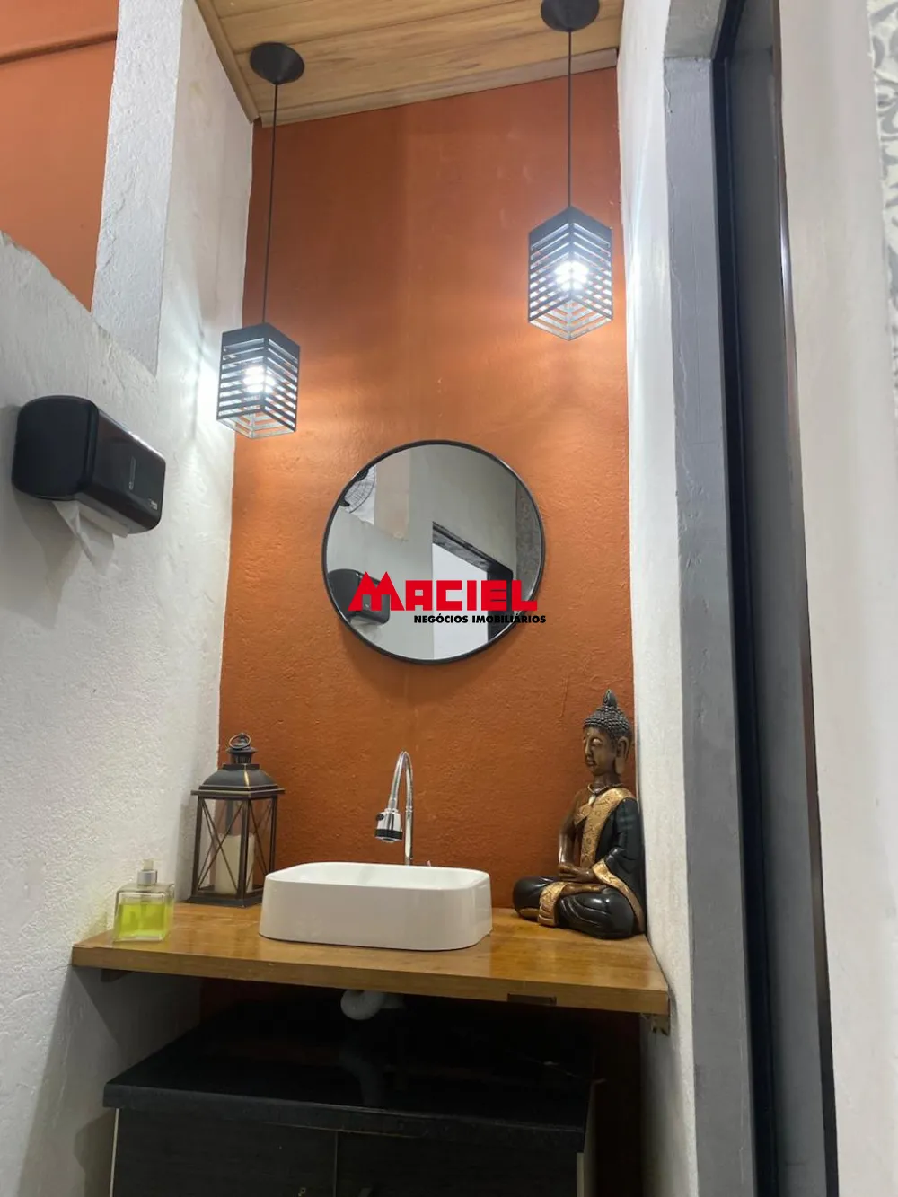 Alugar Comercial / Ponto Comercial em S&atilde;o Jos&eacute; dos Campos R$ 1.200,00 - Foto 3