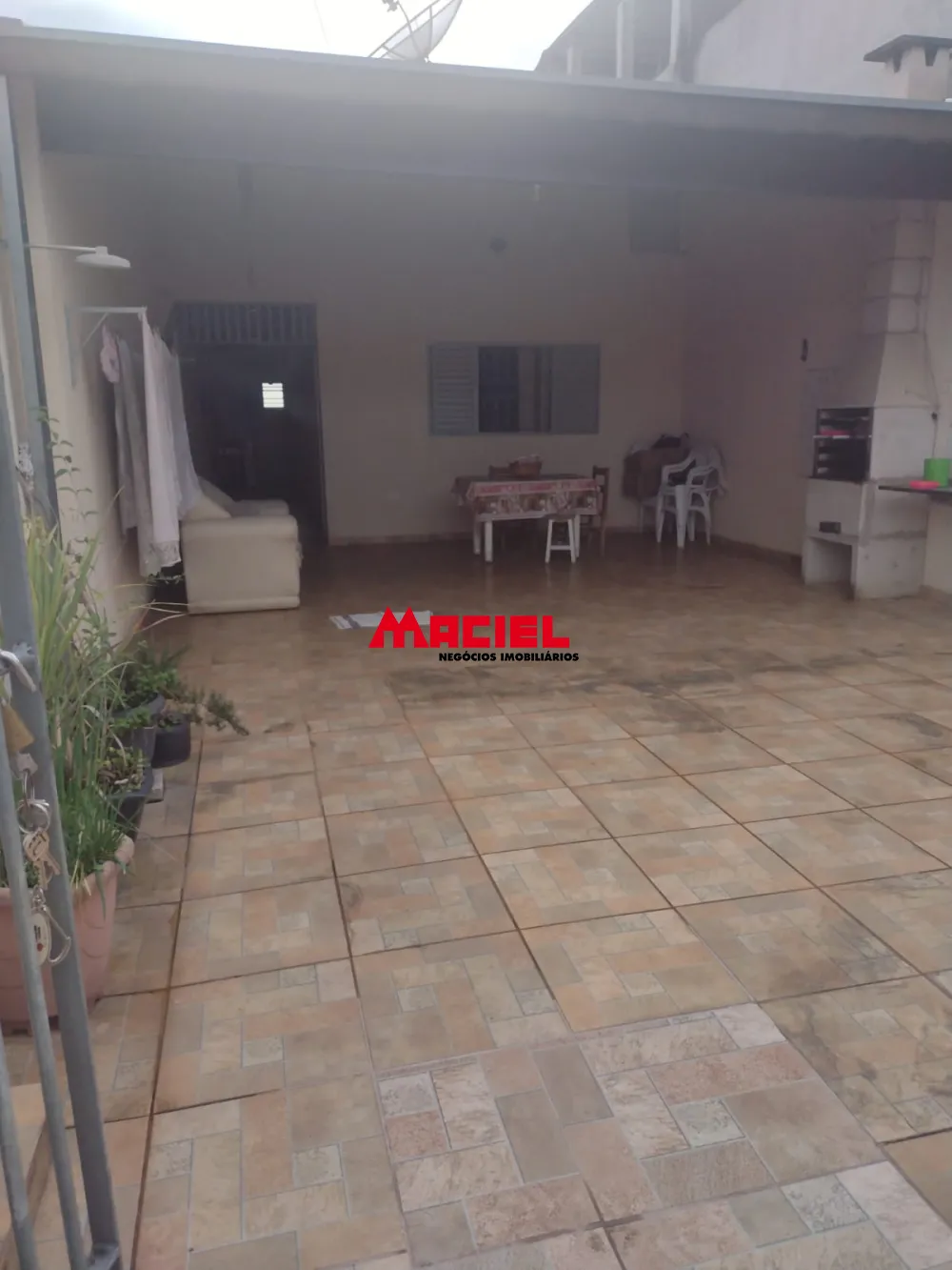 Alugar Casa / Padr&atilde;o em S&atilde;o Jos&eacute; dos Campos R$ 1.400,00 - Foto 11