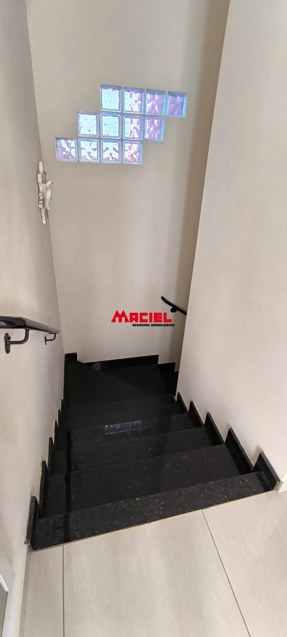 Comprar Casa / Sobrado em S&atilde;o Jos&eacute; dos Campos R$ 1.300.000,00 - Foto 13