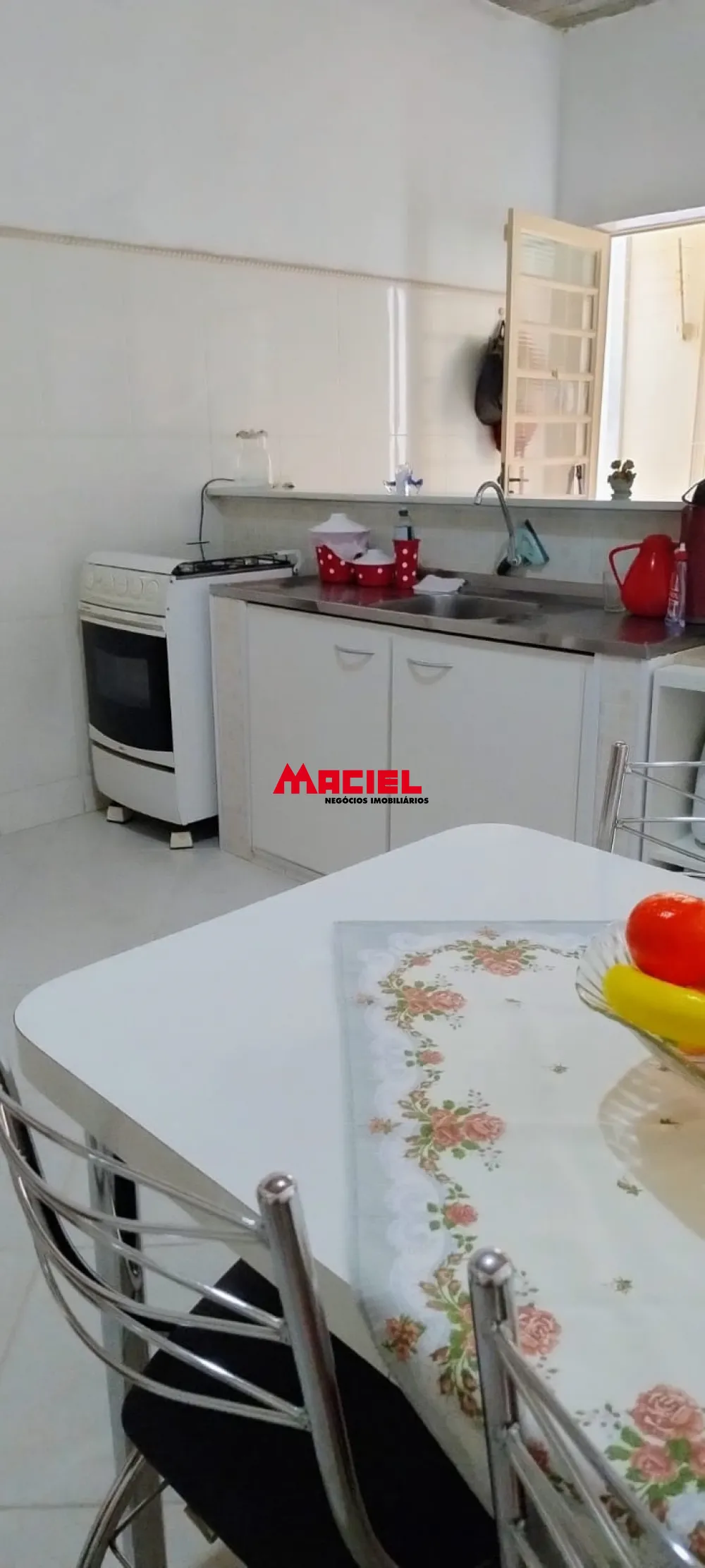 Comprar Casa / Padr&atilde;o em S&atilde;o Jos&eacute; dos Campos R$ 330.000,00 - Foto 1