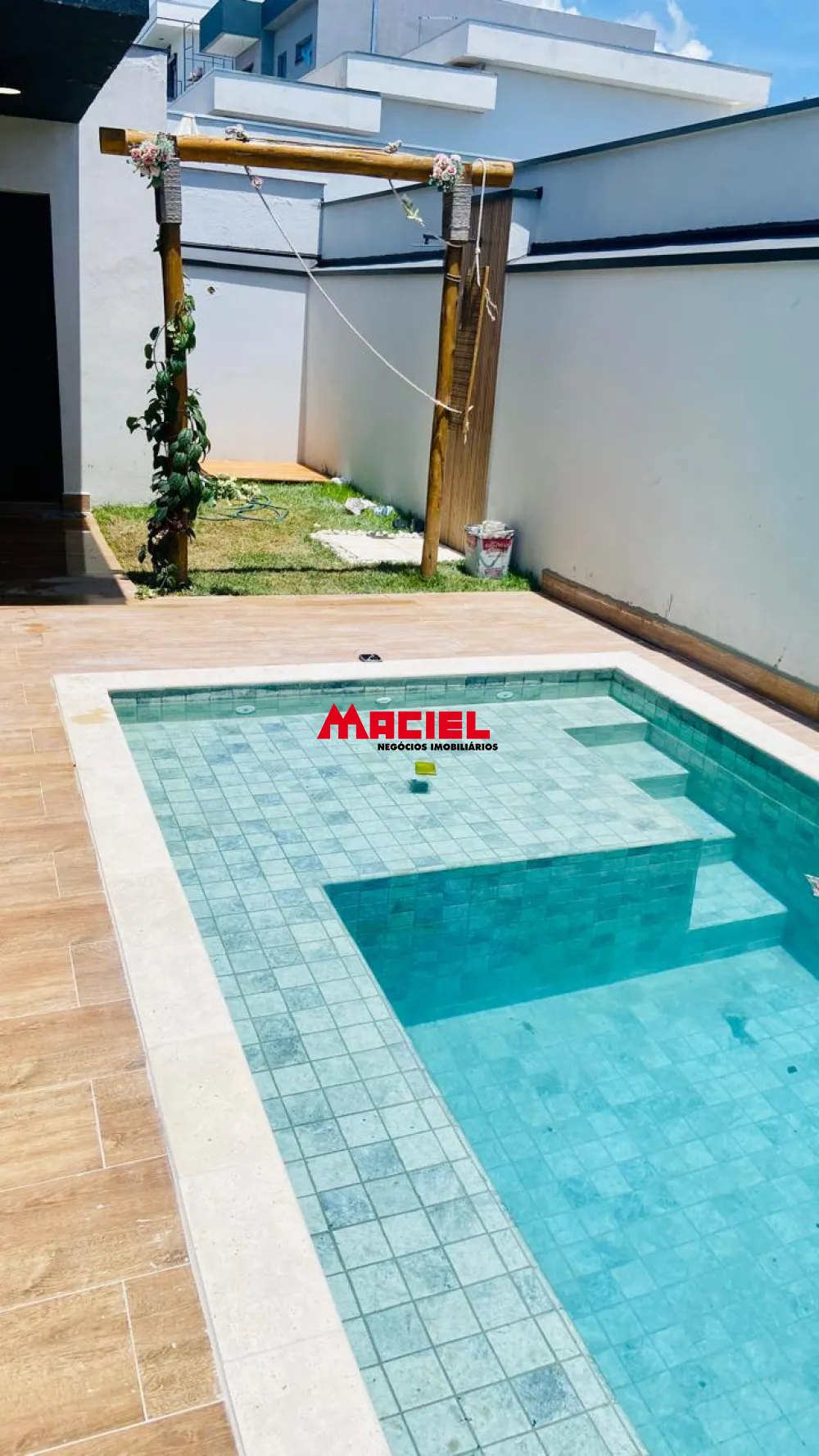 Alugar Casa / Condom&iacute;nio em Ca&ccedil;apava R$ 8.200,00 - Foto 12