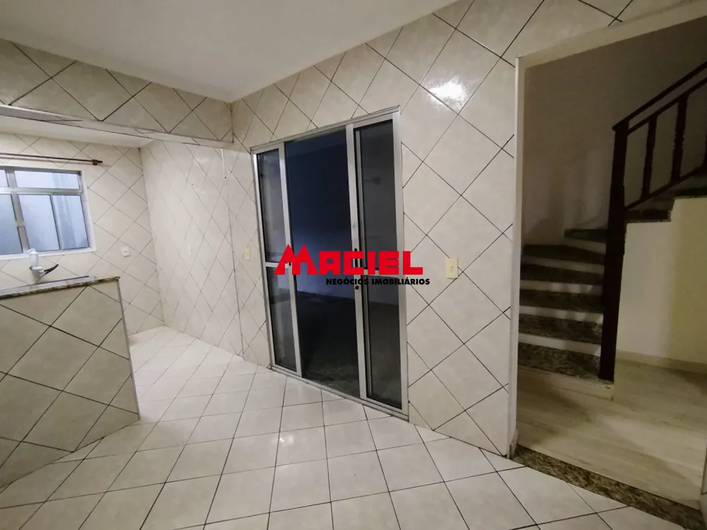 Alugar Casa / Sobrado em S&atilde;o Jos&eacute; dos Campos R$ 1.800,00 - Foto 11