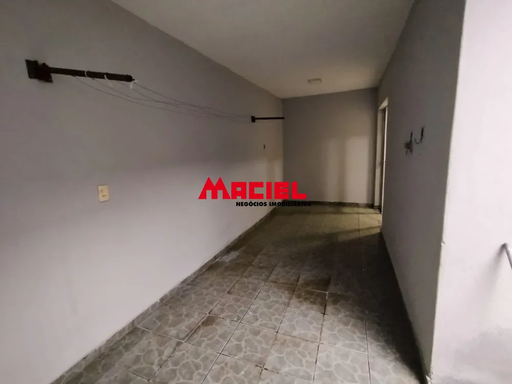 Alugar Casa / Sobrado em S&atilde;o Jos&eacute; dos Campos R$ 1.800,00 - Foto 16