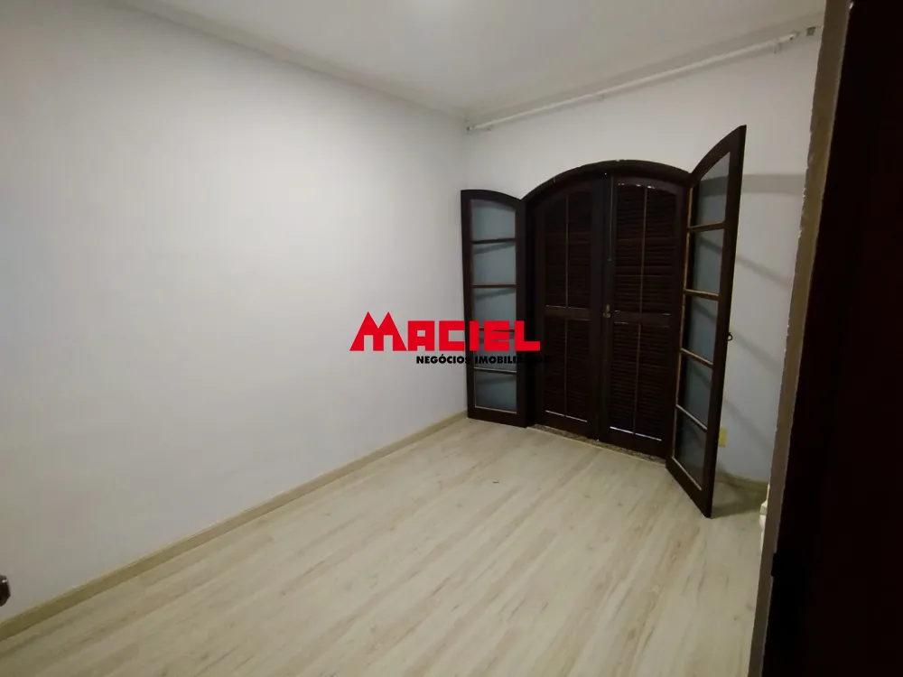 Alugar Casa / Sobrado em S&atilde;o Jos&eacute; dos Campos R$ 1.800,00 - Foto 20