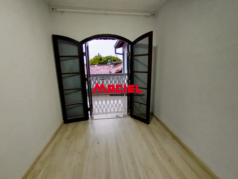 Alugar Casa / Sobrado em S&atilde;o Jos&eacute; dos Campos R$ 1.800,00 - Foto 21