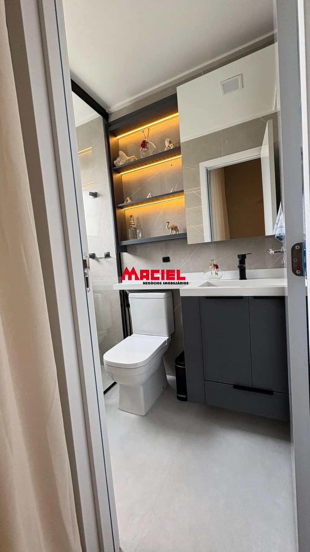 Comprar Apartamento / Padr&atilde;o em Jacare&iacute; R$ 550.000,00 - Foto 9