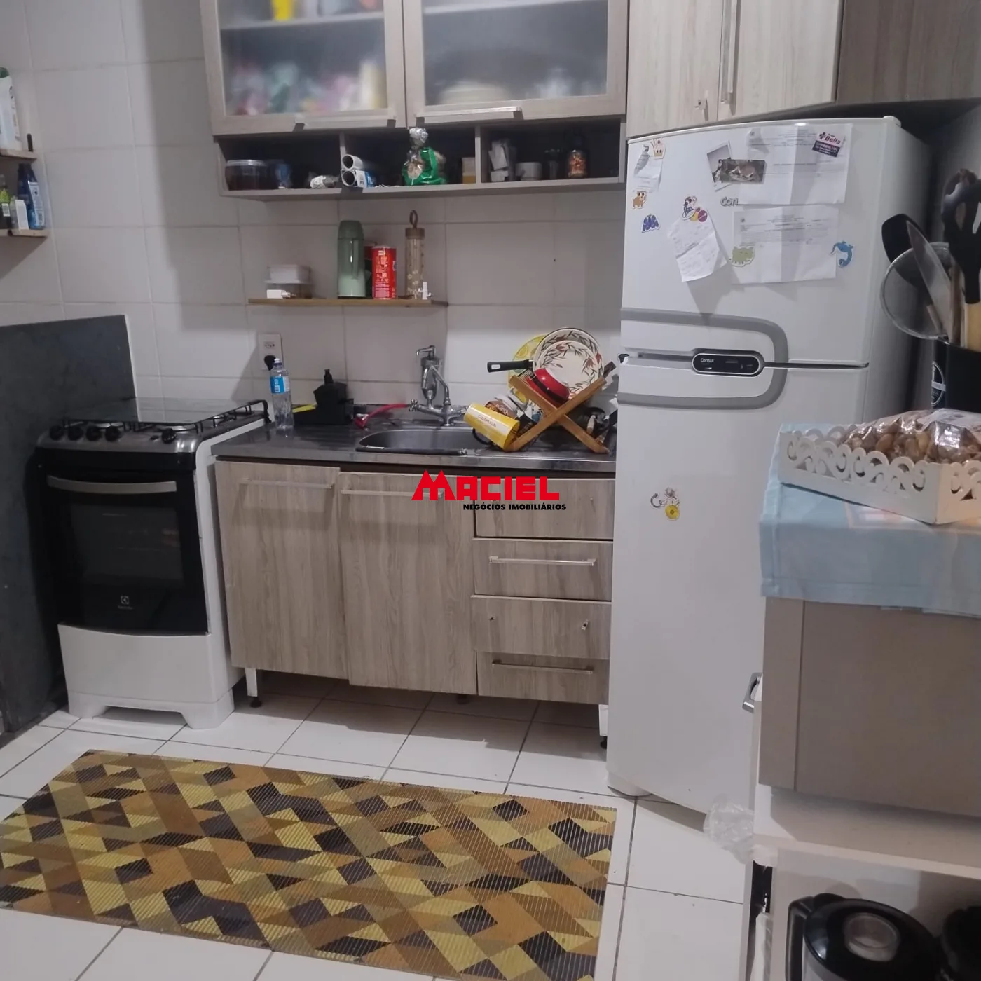 Alugar Apartamento / Padr&atilde;o em S&atilde;o Jos&eacute; dos Campos R$ 1.100,00 - Foto 5