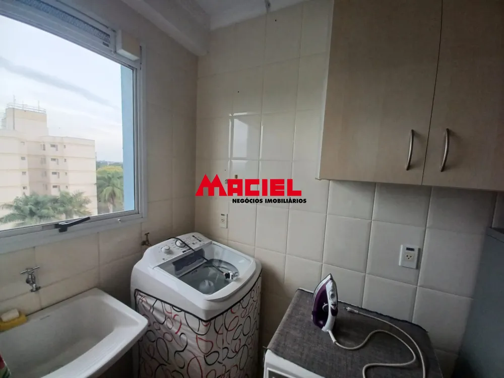 Alugar Apartamento / Padr&atilde;o em S&atilde;o Jos&eacute; dos Campos R$ 3.800,00 - Foto 4