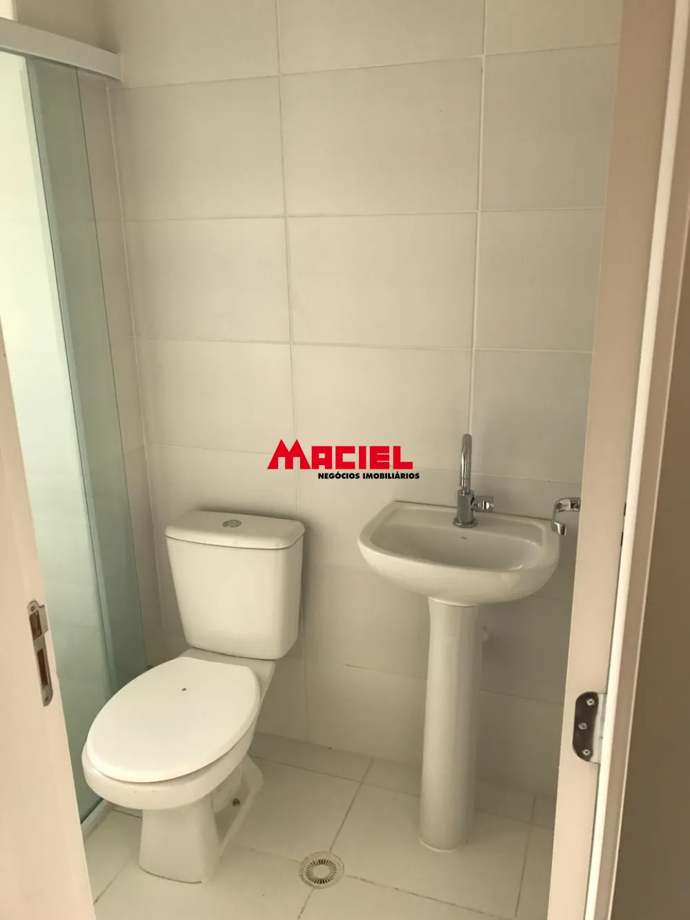 Comprar Apartamento / Padr&atilde;o em Pindamonhangaba R$ 245.000,00 - Foto 6