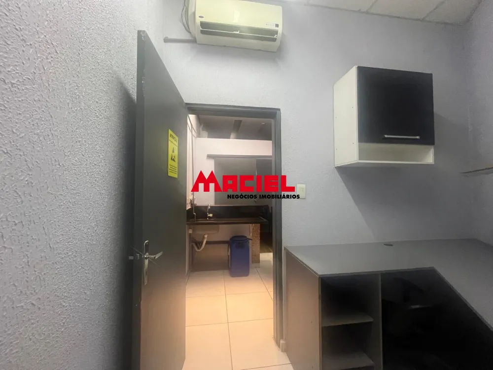 Alugar Comercial / Sala em Edif&iacute;cio/Condom&iacute;nio em S&atilde;o Jos&eacute; dos Campos R$ 6.500,00 - Foto 2