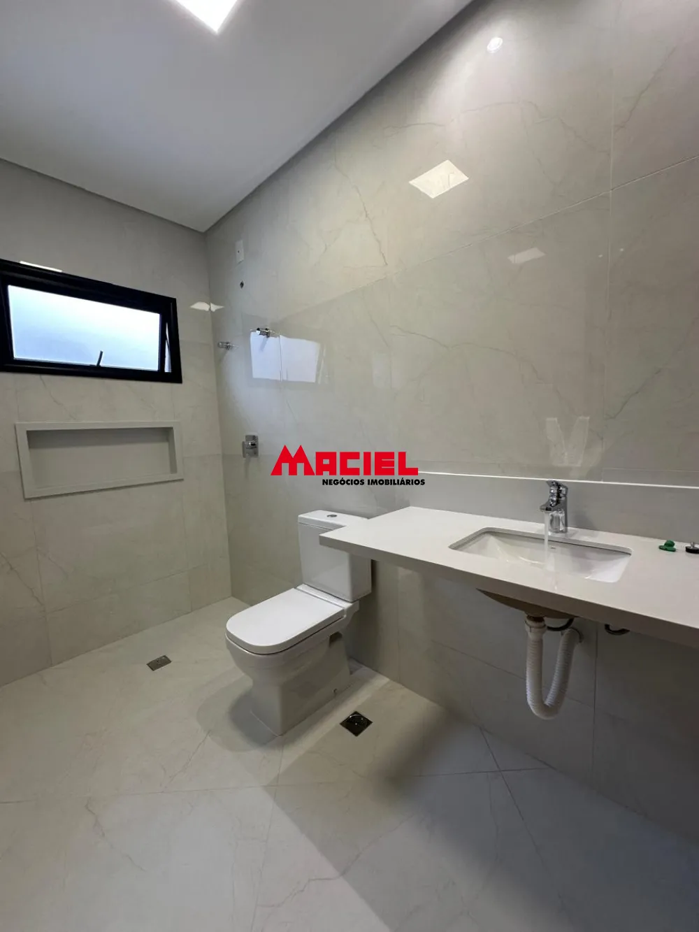 Comprar Casa / Sobrado em S&atilde;o Jos&eacute; dos Campos R$ 1.855.000,00 - Foto 19