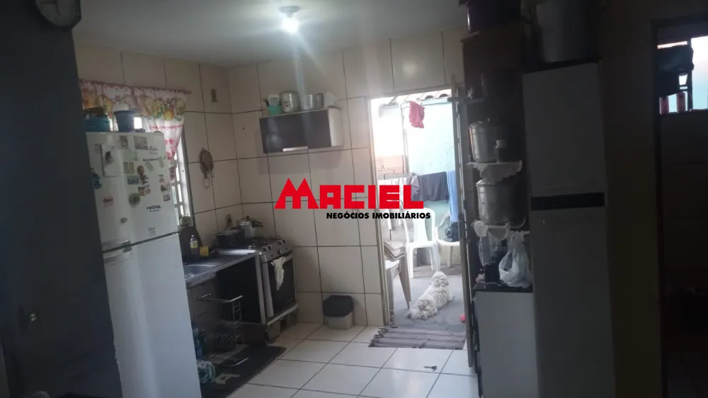 Comprar Casa / Padr&atilde;o em S&atilde;o Jos&eacute; dos Campos R$ 215.000,00 - Foto 2