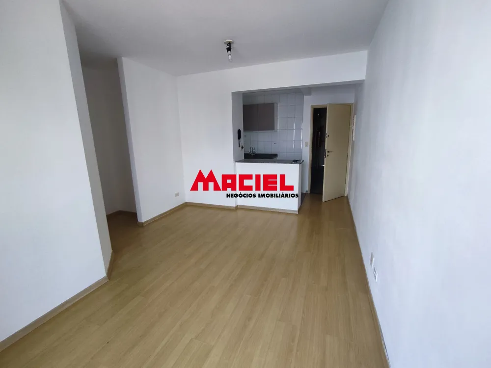 Alugar Apartamento / Padr&atilde;o em S&atilde;o Jos&eacute; dos Campos R$ 2.500,00 - Foto 1