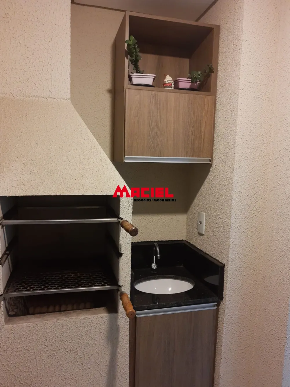 Comprar Apartamento / Mobiliado em S&atilde;o Jos&eacute; dos Campos R$ 450.000,00 - Foto 3