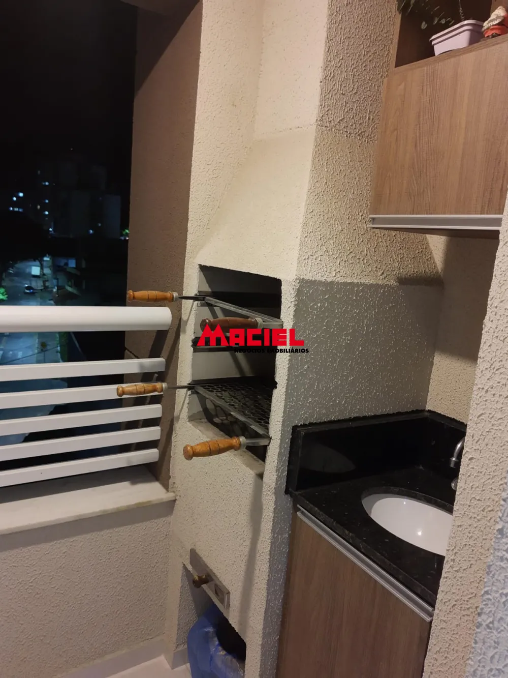 Comprar Apartamento / Mobiliado em S&atilde;o Jos&eacute; dos Campos R$ 450.000,00 - Foto 8
