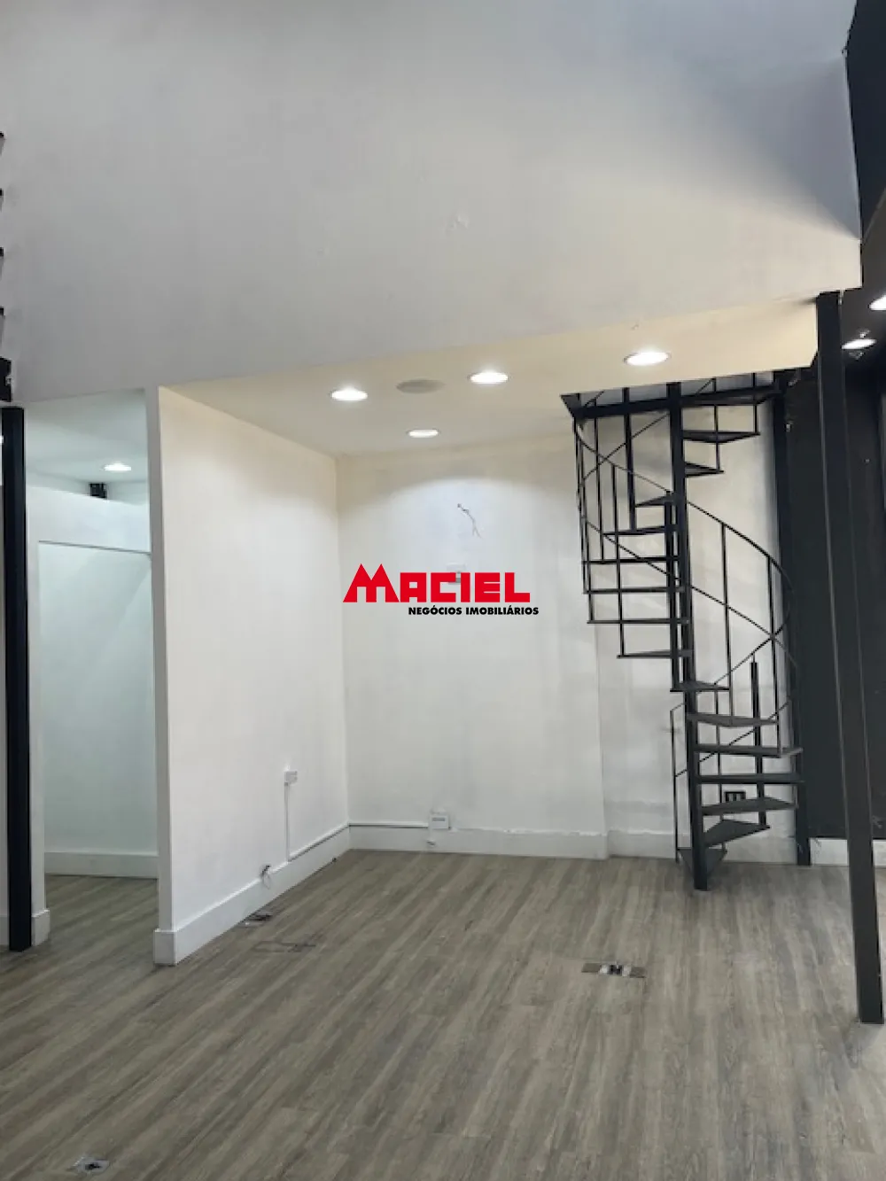 Alugar Comercial / Sala em S&atilde;o Jos&eacute; dos Campos R$ 30.000,00 - Foto 5