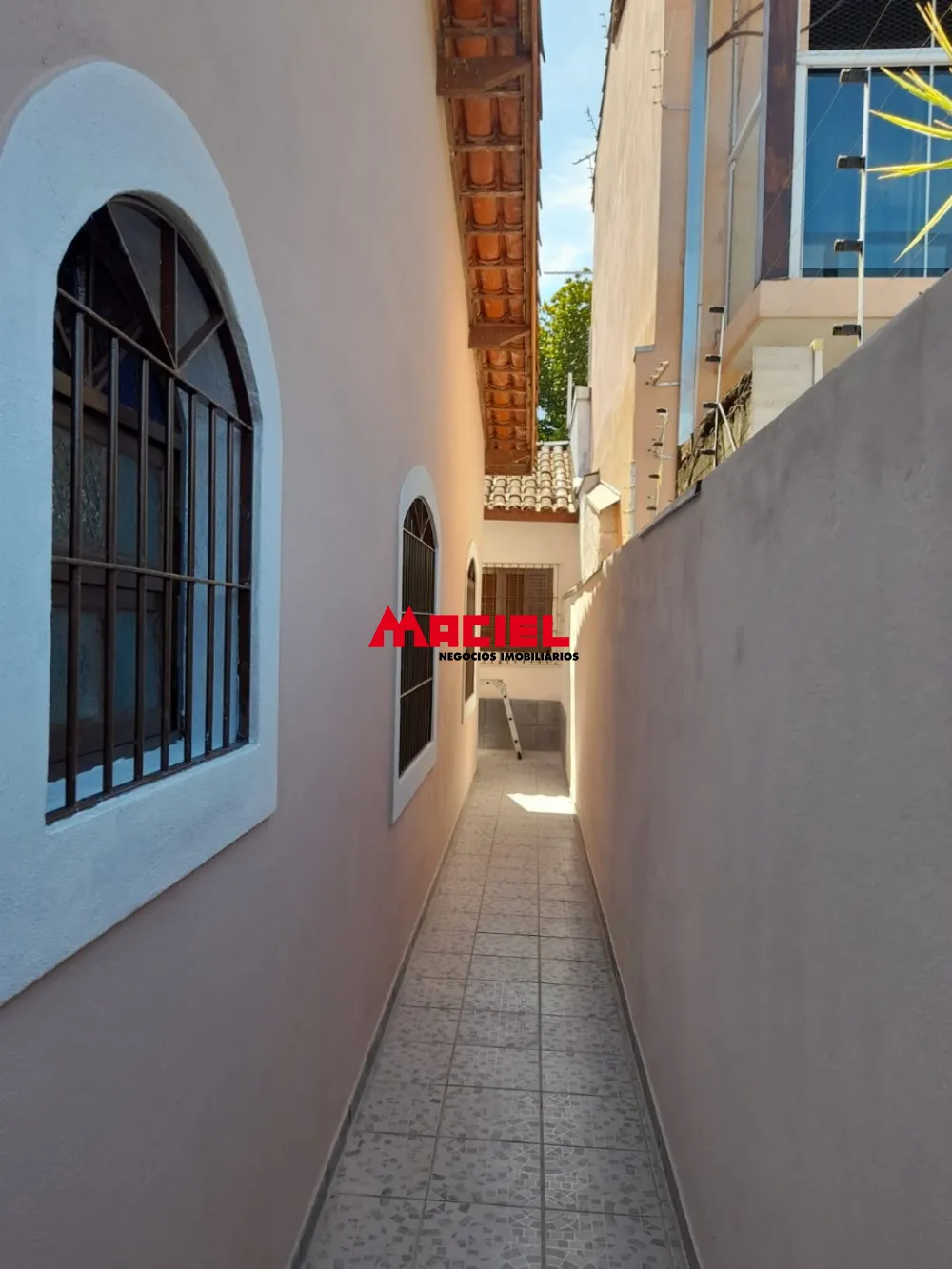 Comprar Casa / Padr&atilde;o em Caraguatatuba R$ 480.000,00 - Foto 1