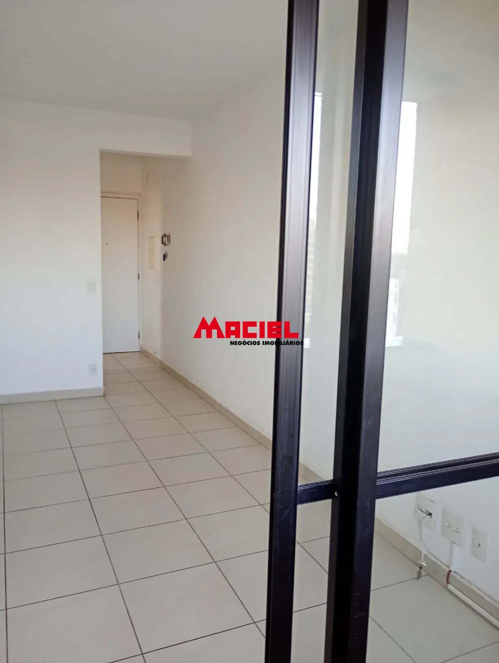 Alugar Apartamento / Padr&atilde;o em S&atilde;o Jos&eacute; dos Campos R$ 2.000,00 - Foto 4