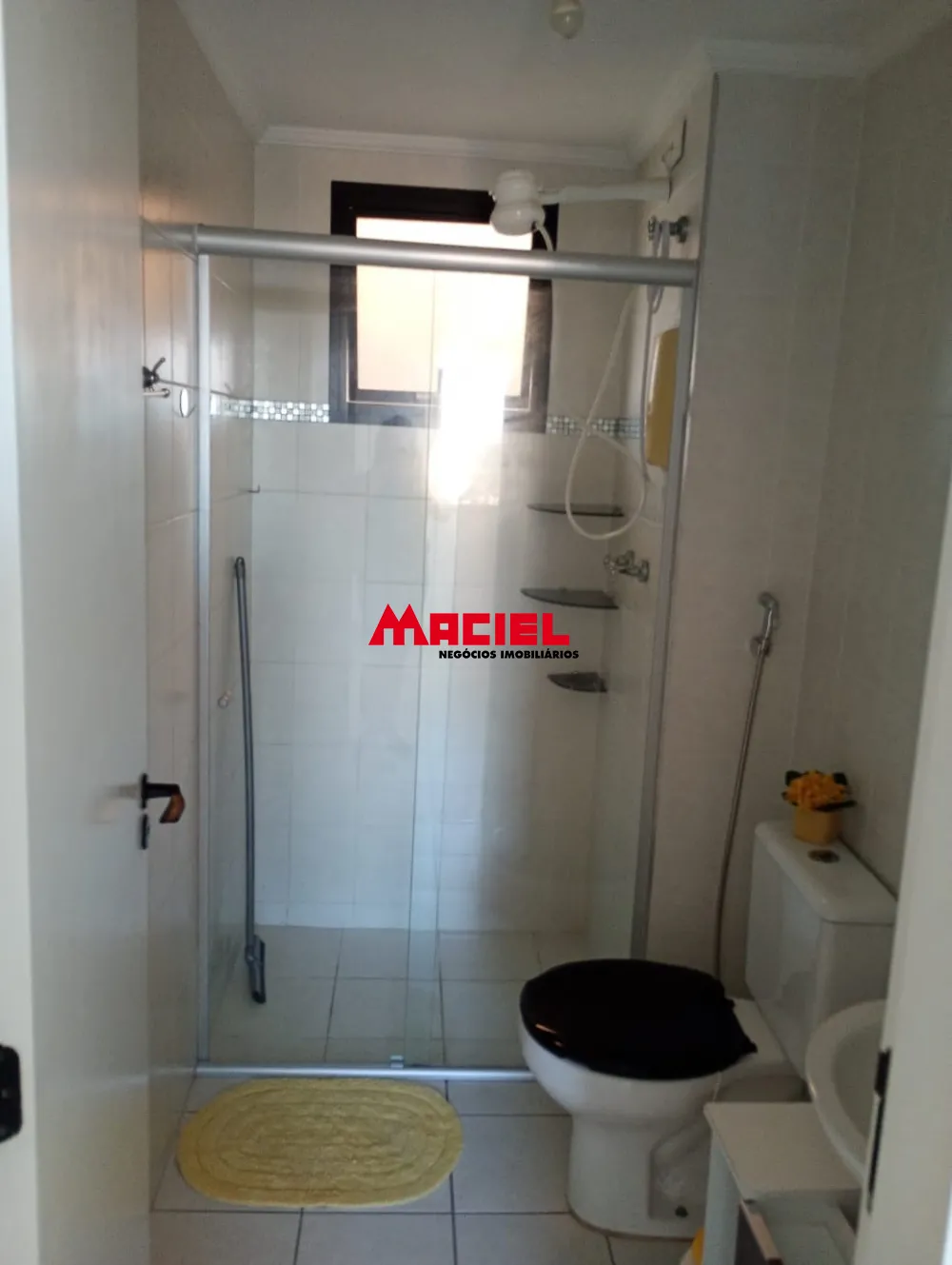 Alugar Apartamento / Padr&atilde;o em S&atilde;o Jos&eacute; dos Campos R$ 2.000,00 - Foto 13