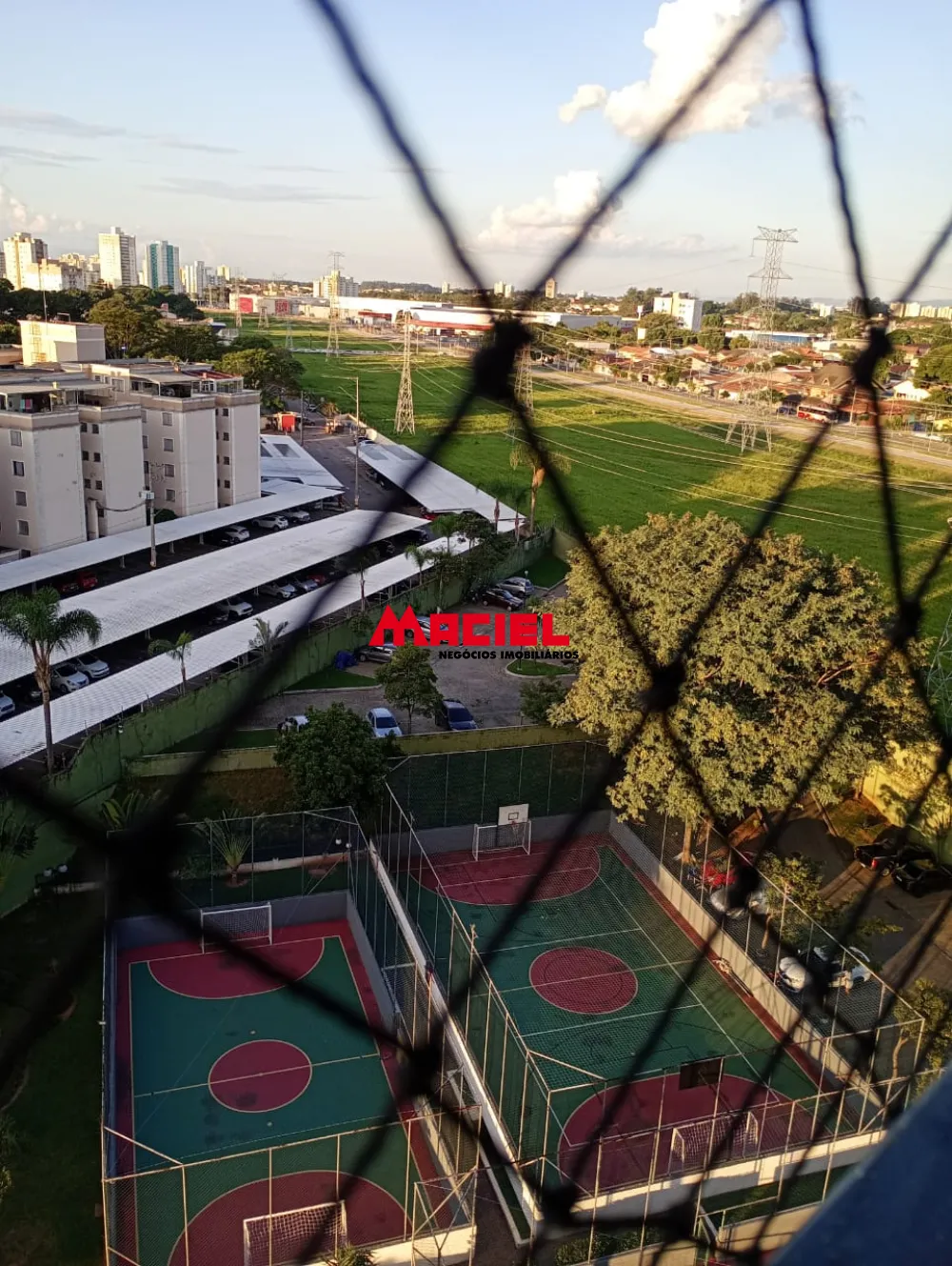 Alugar Apartamento / Padr&atilde;o em S&atilde;o Jos&eacute; dos Campos R$ 2.000,00 - Foto 30