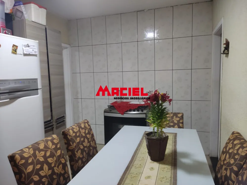 Comprar Casa / Padr&atilde;o em S&atilde;o Jos&eacute; dos Campos R$ 320.000,00 - Foto 3