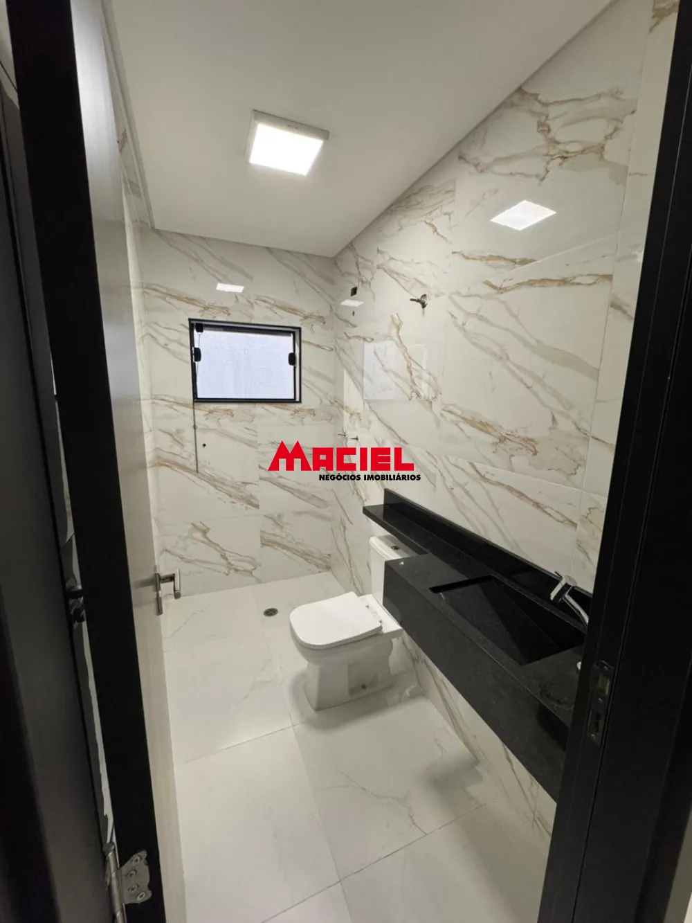 Comprar Casa / Padr&atilde;o em S&atilde;o Jos&eacute; dos Campos R$ 1.100.000,00 - Foto 5