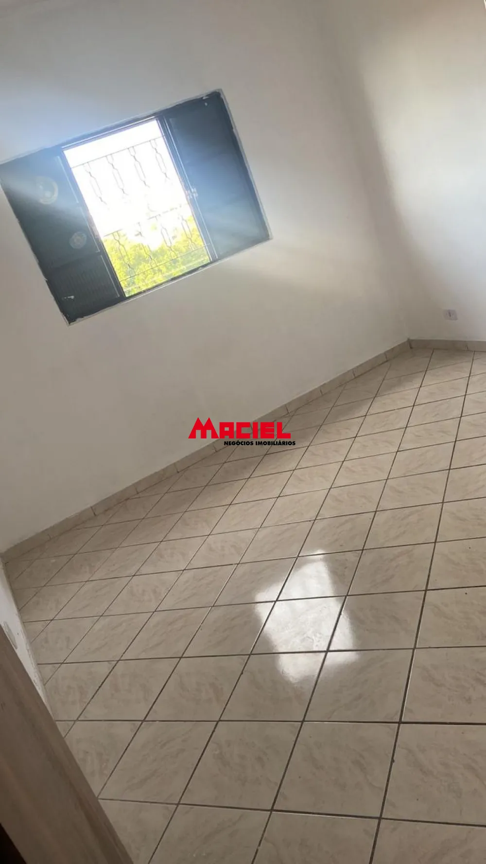Alugar Casa / Padr&atilde;o em S&atilde;o Jos&eacute; dos Campos R$ 1.600,00 - Foto 8
