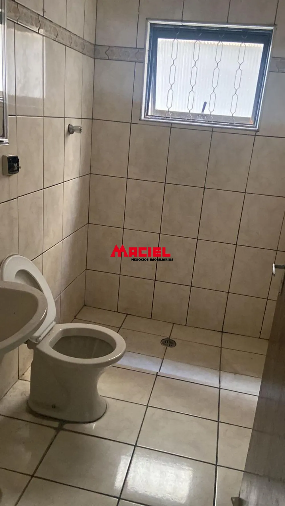 Alugar Casa / Padr&atilde;o em S&atilde;o Jos&eacute; dos Campos R$ 1.600,00 - Foto 17