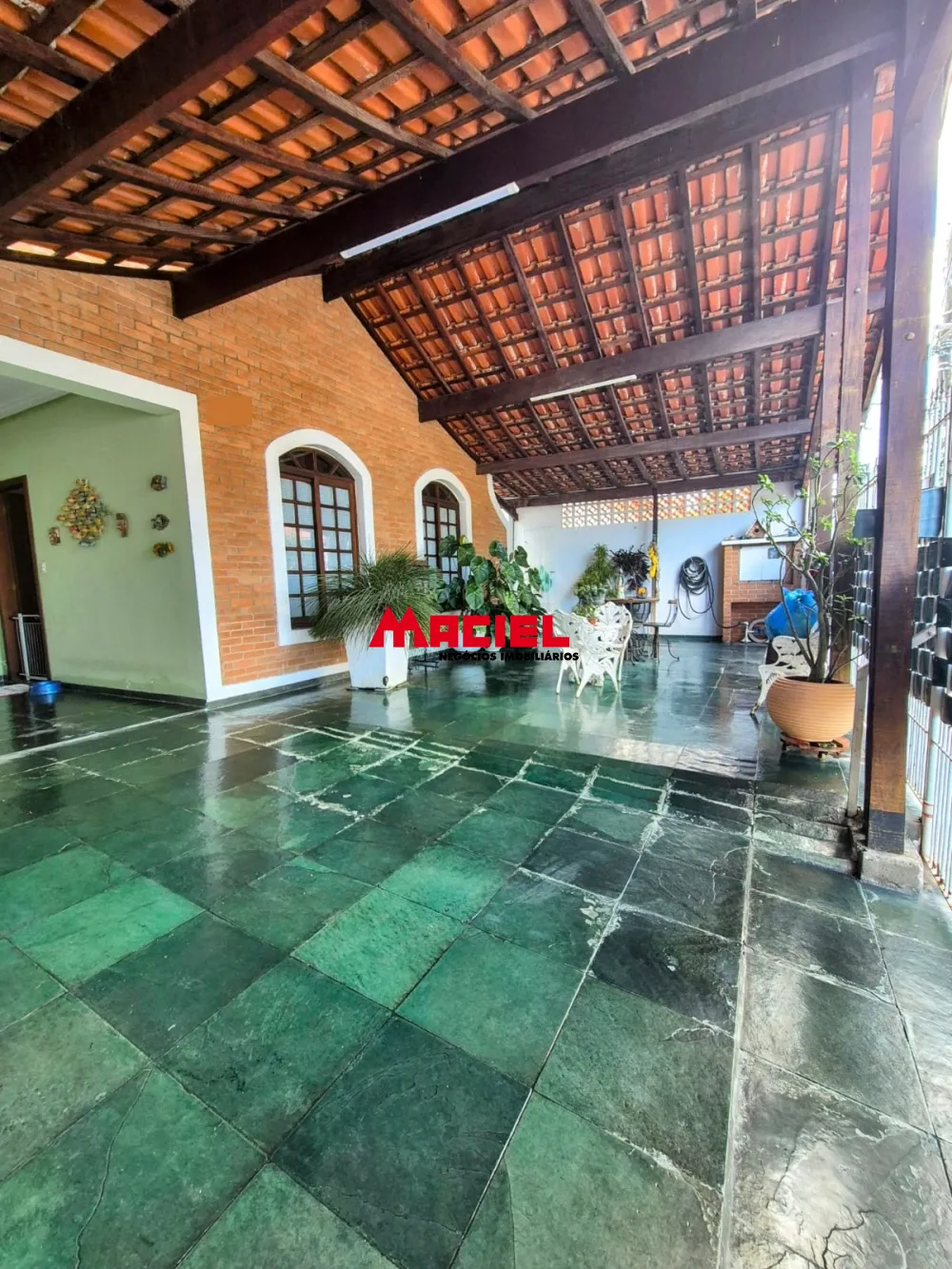 Comprar Casa / Padr&atilde;o em S&atilde;o Jos&eacute; dos Campos R$ 799.000,00 - Foto 1