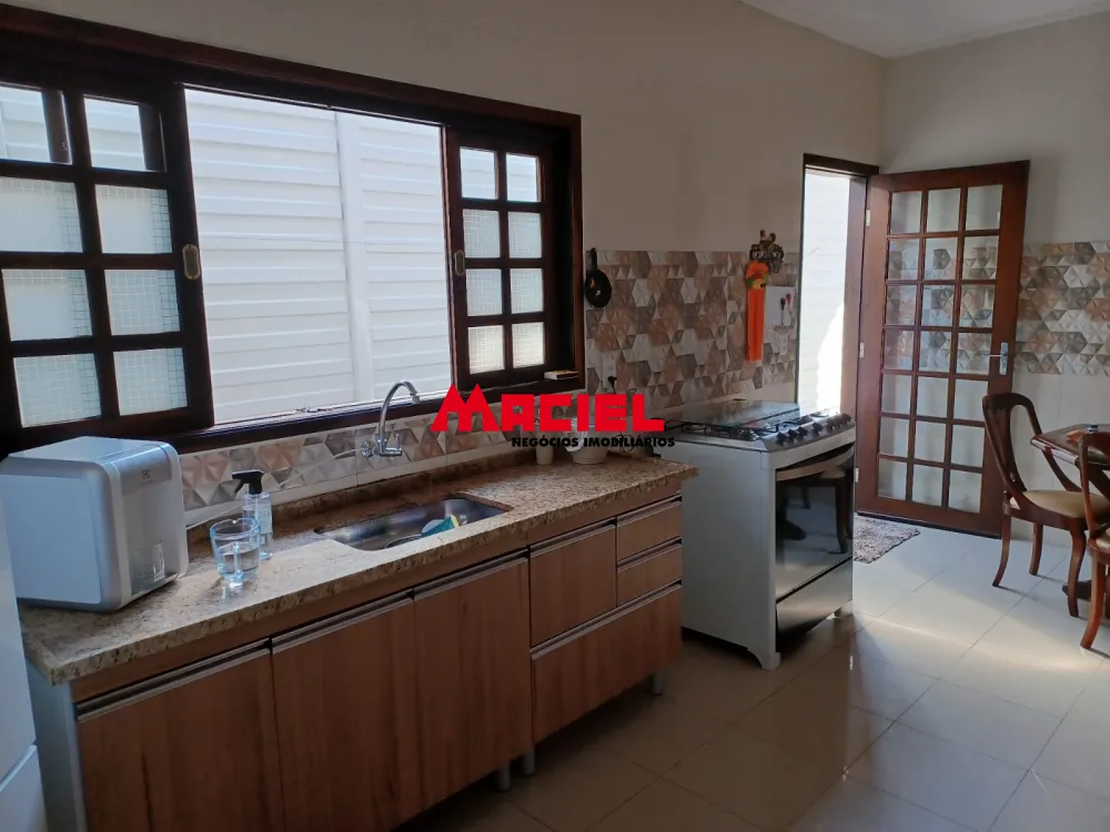 Comprar Casa / Padr&atilde;o em S&atilde;o Jos&eacute; dos Campos R$ 799.000,00 - Foto 10
