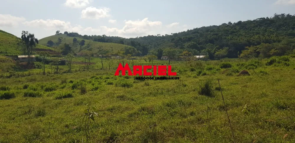 Comprar Terreno / &Aacute;rea em Jambeiro R$ 1.200.000,00 - Foto 1