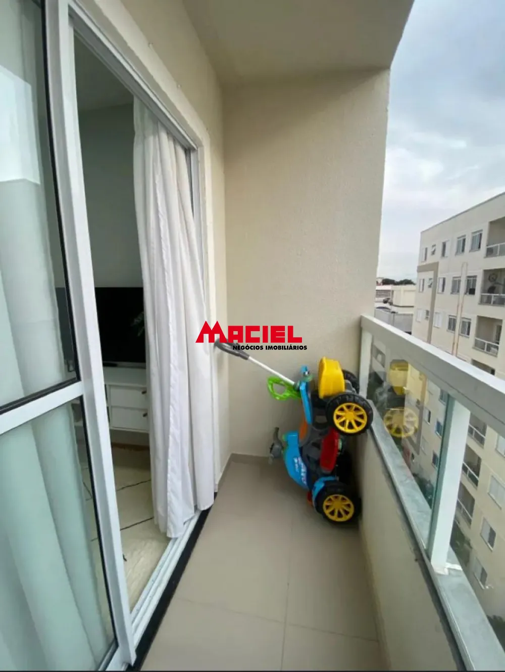 Comprar Apartamento / Padr&atilde;o em S&atilde;o Jos&eacute; dos Campos R$ 395.000,00 - Foto 11