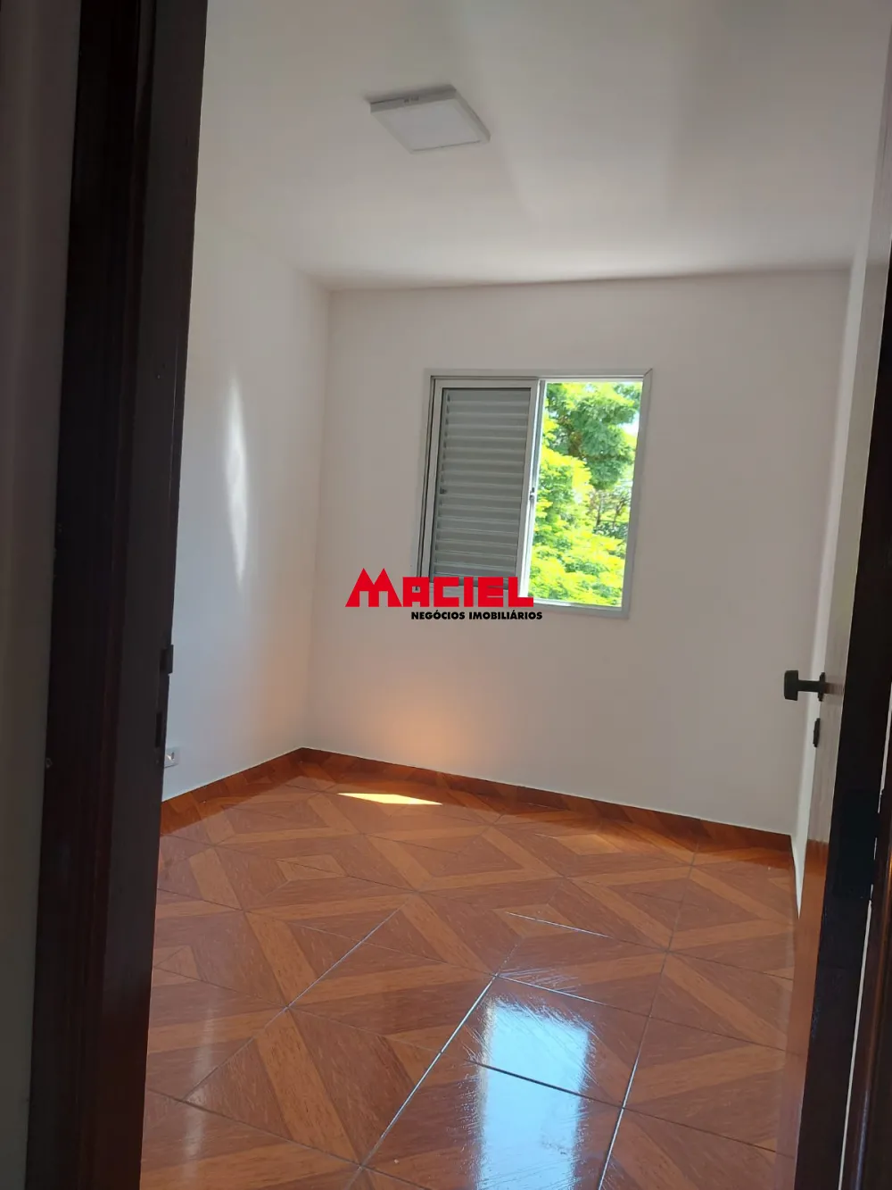 Comprar Apartamento / Padr&atilde;o em S&atilde;o Jos&eacute; dos Campos R$ 360.000,00 - Foto 4